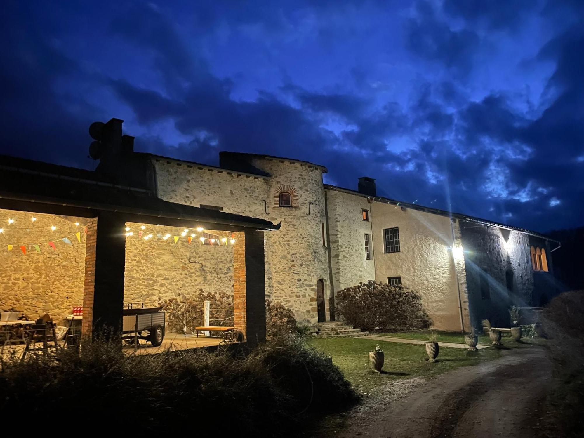 Bed and Breakfast Domaine La Tour Loubens  Esterno foto
